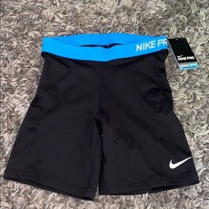 Nike pro women’s biker shorts